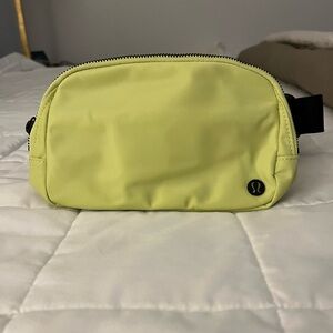 Lululemon Everywhere Belt Bag